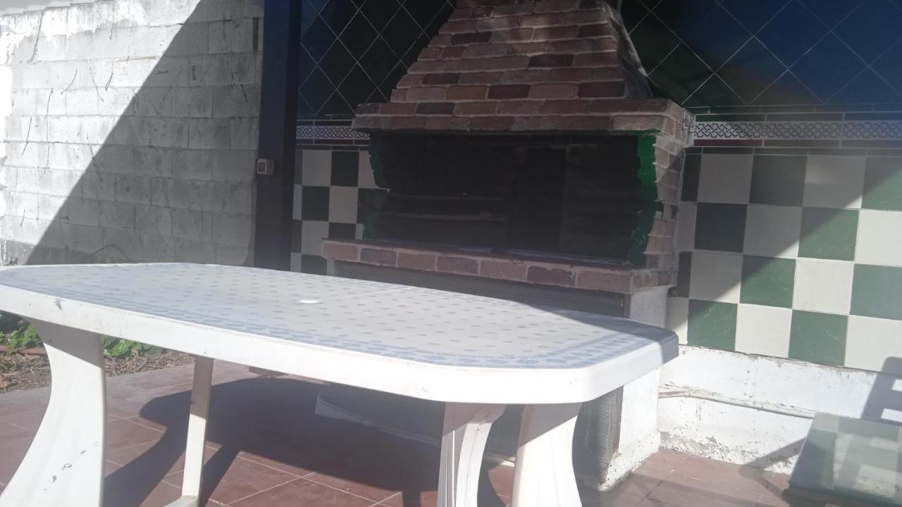 Agradable Chalet Con Piscina Para Escapadas. Chiclana de la Frontera Eksteriør billede